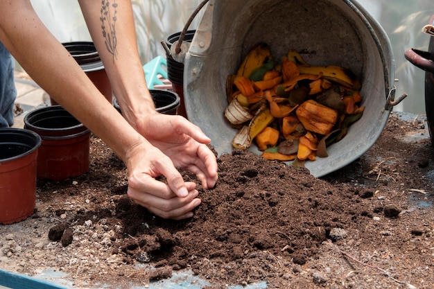 fertilizer with household waste